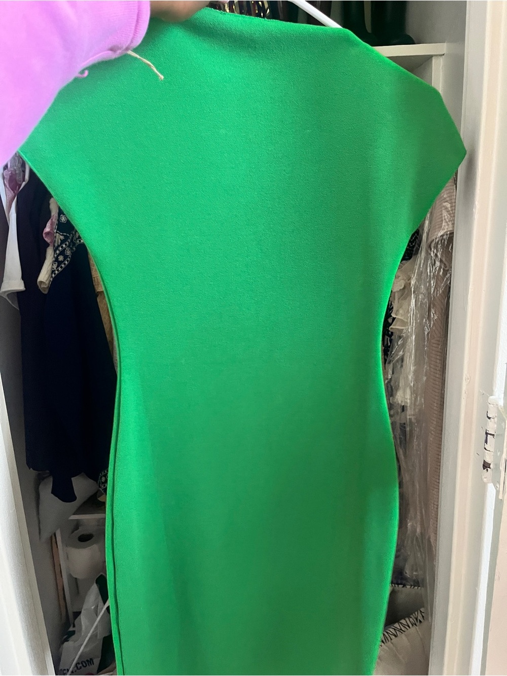 ZARA Vibrant Green Cap-Sleeve Midi Dress - Picture 2 of 4